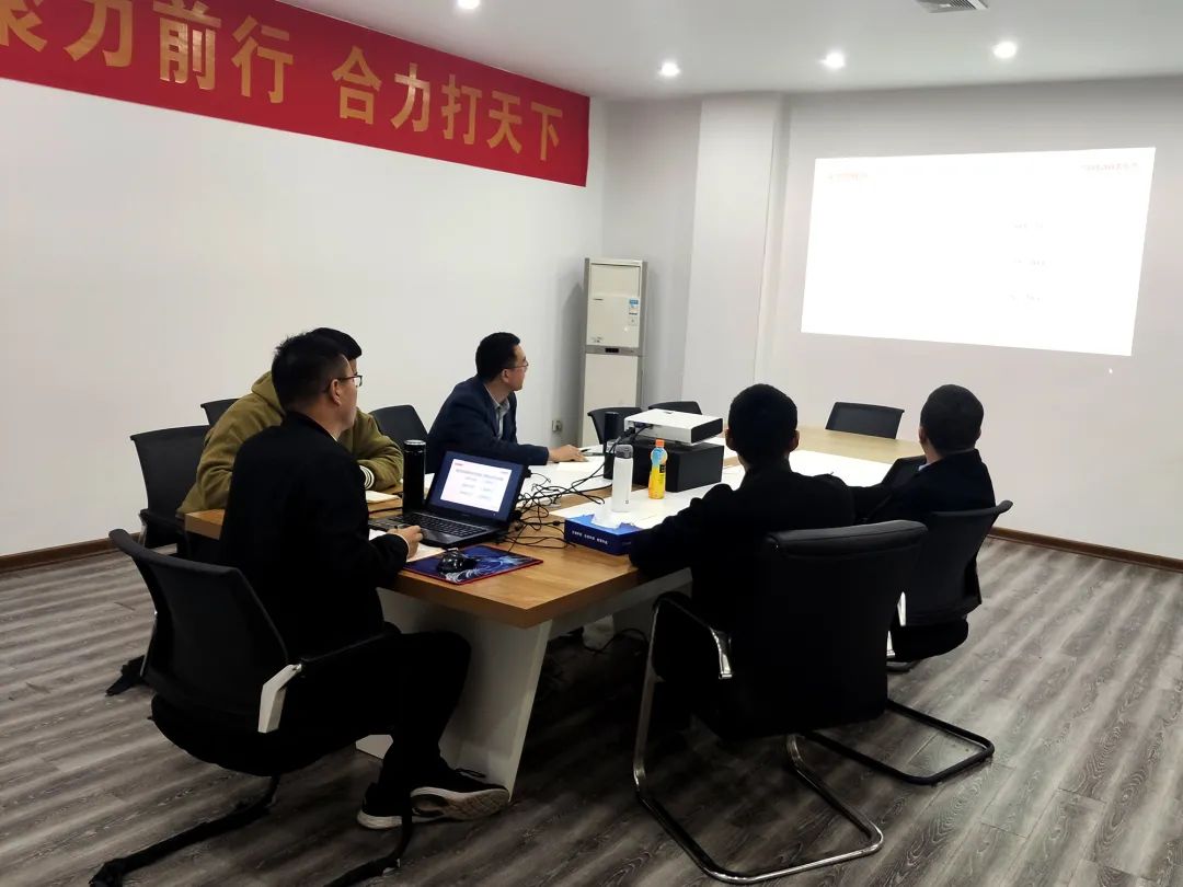 空氣能,太陽(yáng)能,熱水器