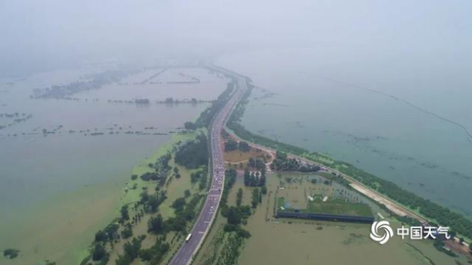共抗洪災(zāi)，太陽(yáng)雨人在行動(dòng)